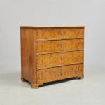 1384 6423 CHEST OF DRAWERS